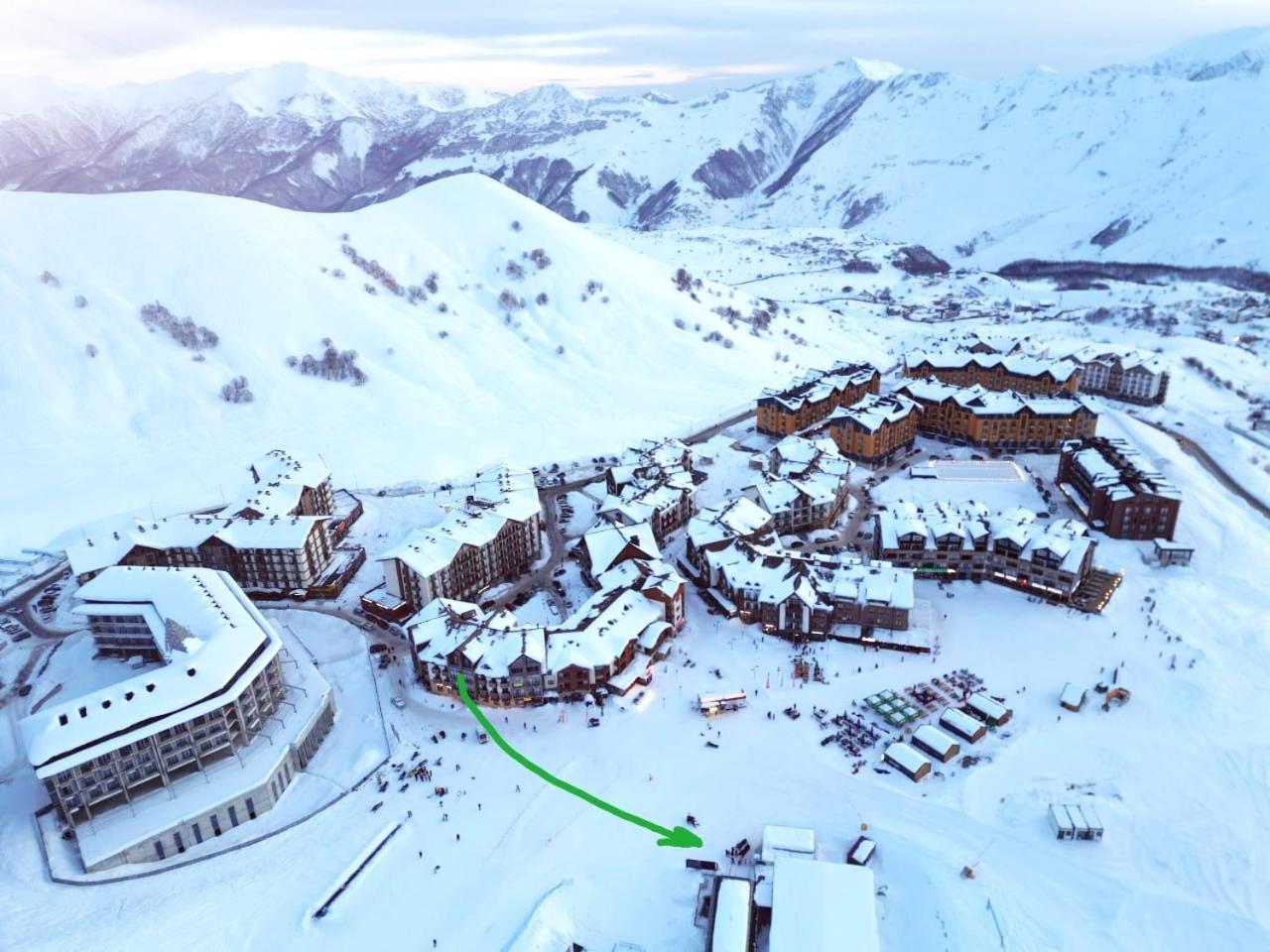 New Gudauri Apartment Near The Ski Lift المظهر الخارجي الصورة